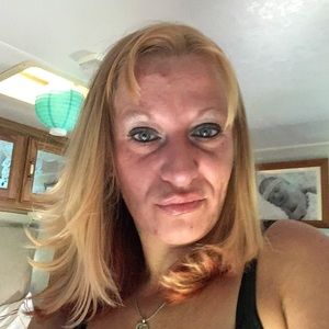 Meet your Posher, Stacy